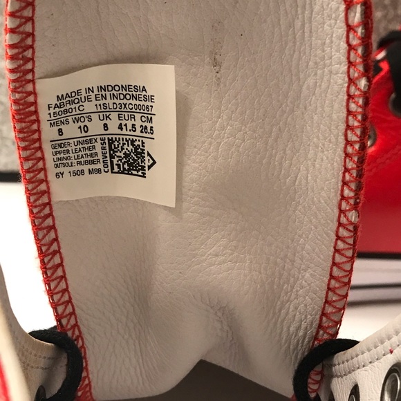 Men’s Converse Chuck Taylor Red Glossy High Top - Picture 6 of 9